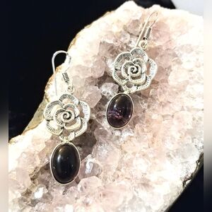 NWOT Open Work Flower & Amethyst Drop Silvertone Pierced Earrings
